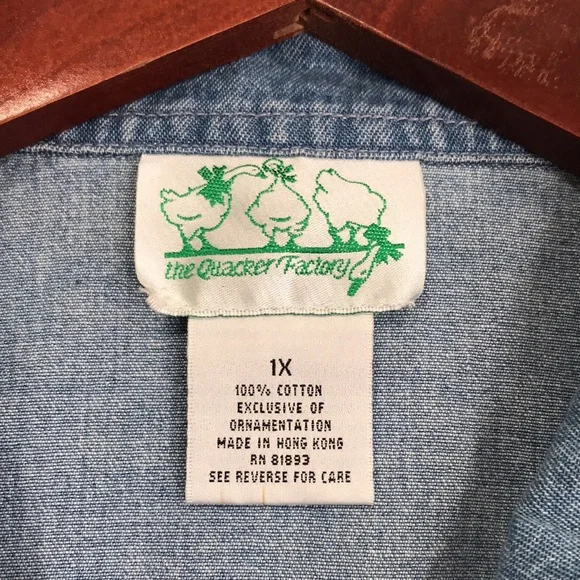 Quacker Factory Floral Embroidered Denim Vest Size 1X - Picture 5 of 9